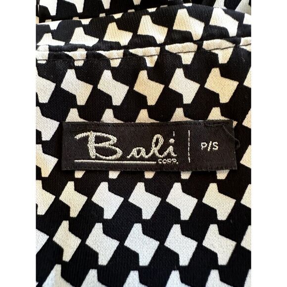 BALI Women's Houndstooth Print Statement Sleeve Blouse Black Size Petite Small - Picture 2 of 6